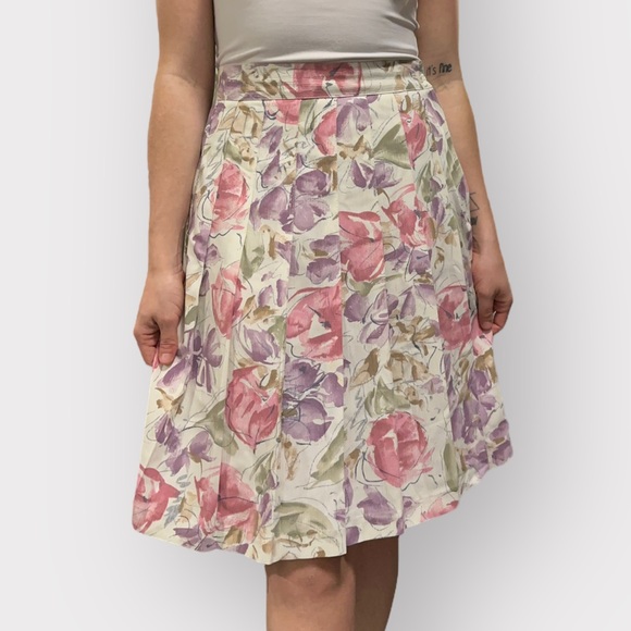 Vintage 1980s Toni Garment For C.C Magic, Pastel, Floral, Pleated Skirt - Picture 3 of 8